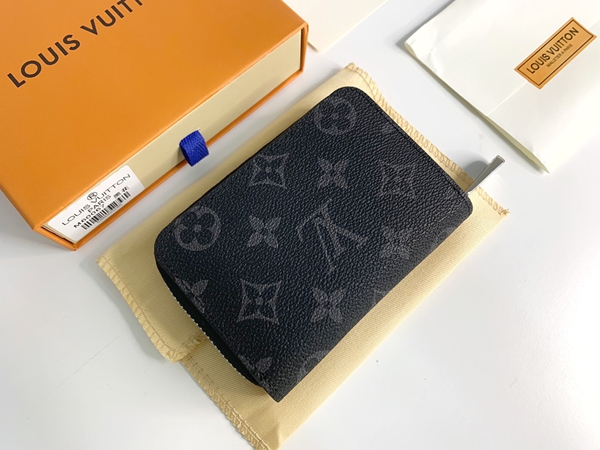 LVコピーウォレット着用イメージ